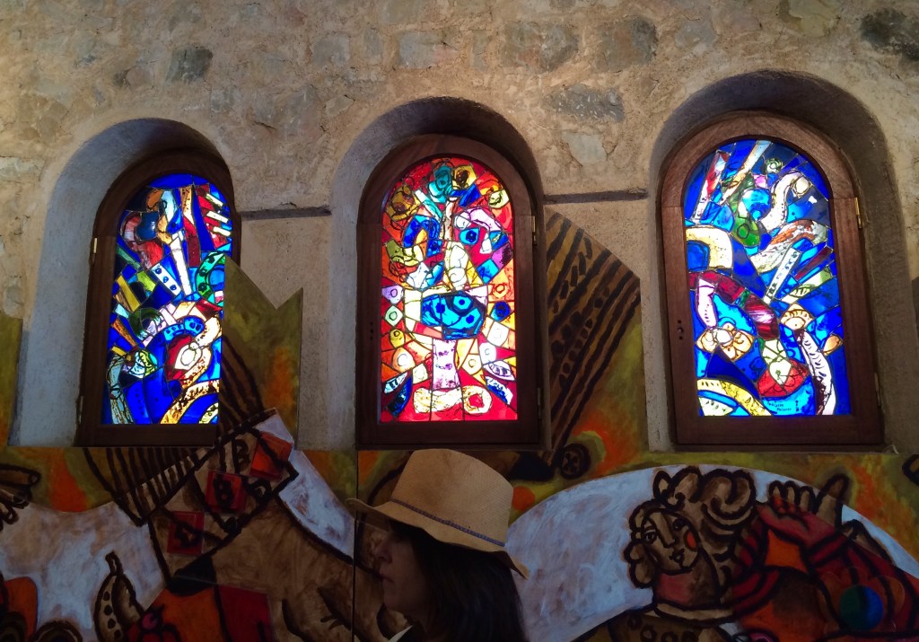 Tobiasse Stained Glass in Chapelle Saint Sauveur